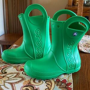 CROCS Junior Handle It Vibrant Green Rain Boots